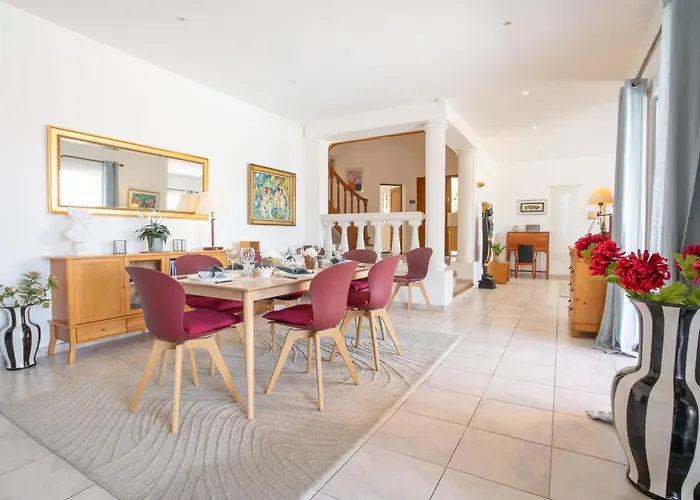 Cacharel By Interhome Sainte-Maxime