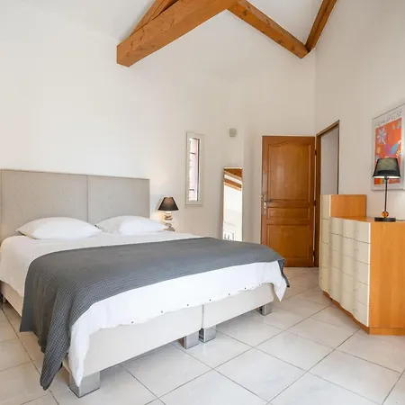 Villa Cacharel - Max230 By Interhome *