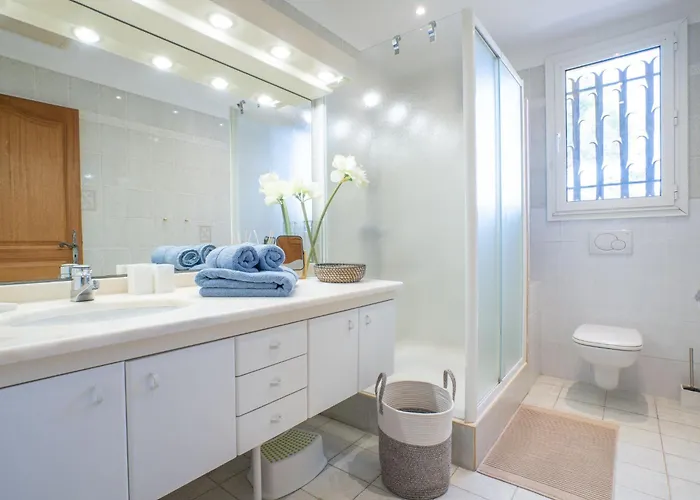 Villa Cacharel By Interhome Sainte-Maxime